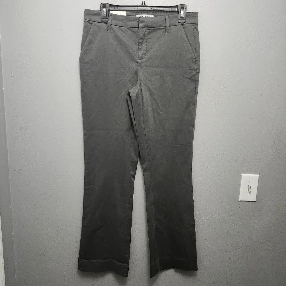 Lila Ryan women's Jenalyn boot cut pants size 8 olive green brushed sate…